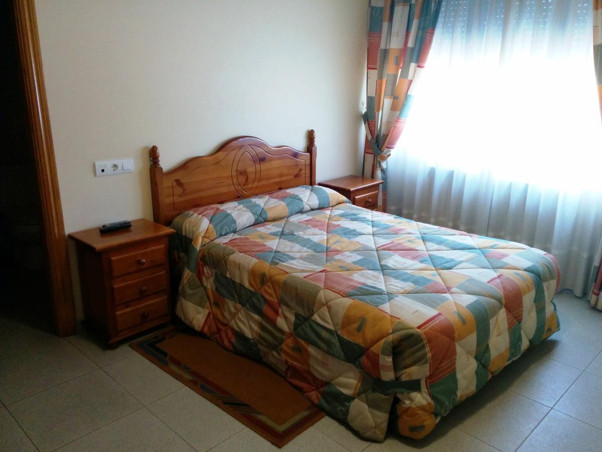 Hostal Carmen Hotel El Puente  Luaran gambar