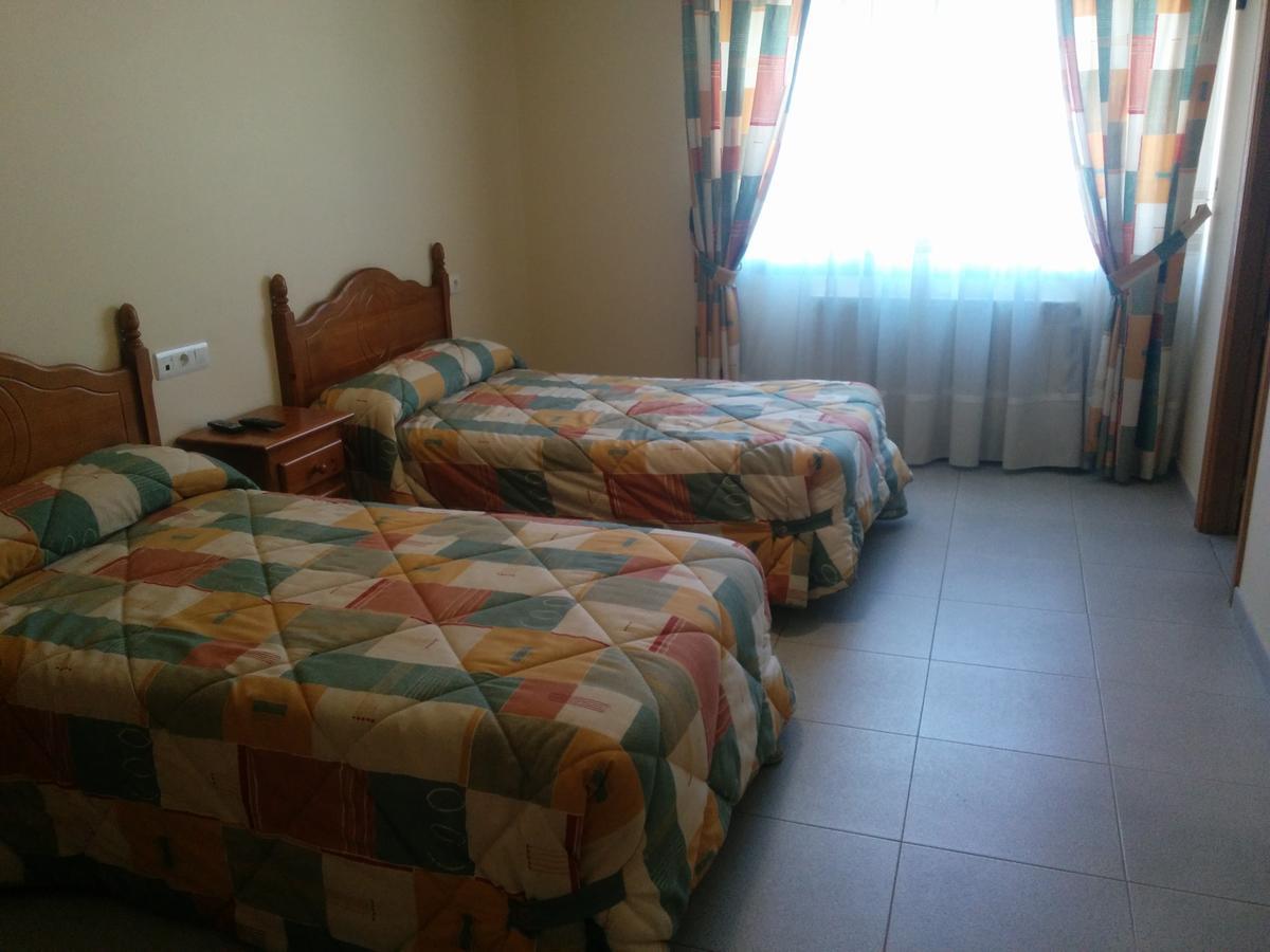 Hostal Carmen Hotel El Puente  Luaran gambar